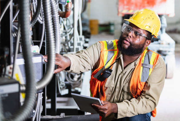 Best Affordable Emergency Electrician  in Hanford, CA